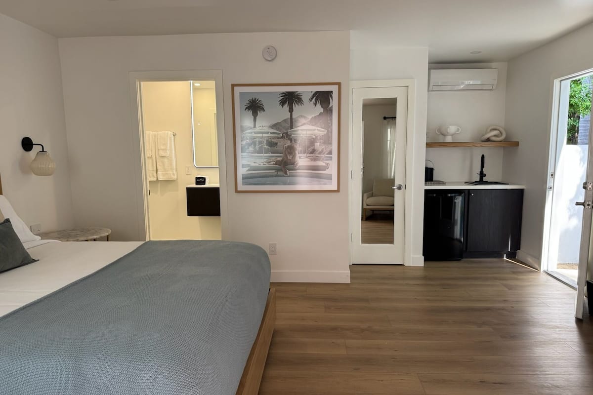 Bungalow Superior - 1 kingsize-säng | 1 sovrum, unika möbler, gratis wi-fi och sängkläder