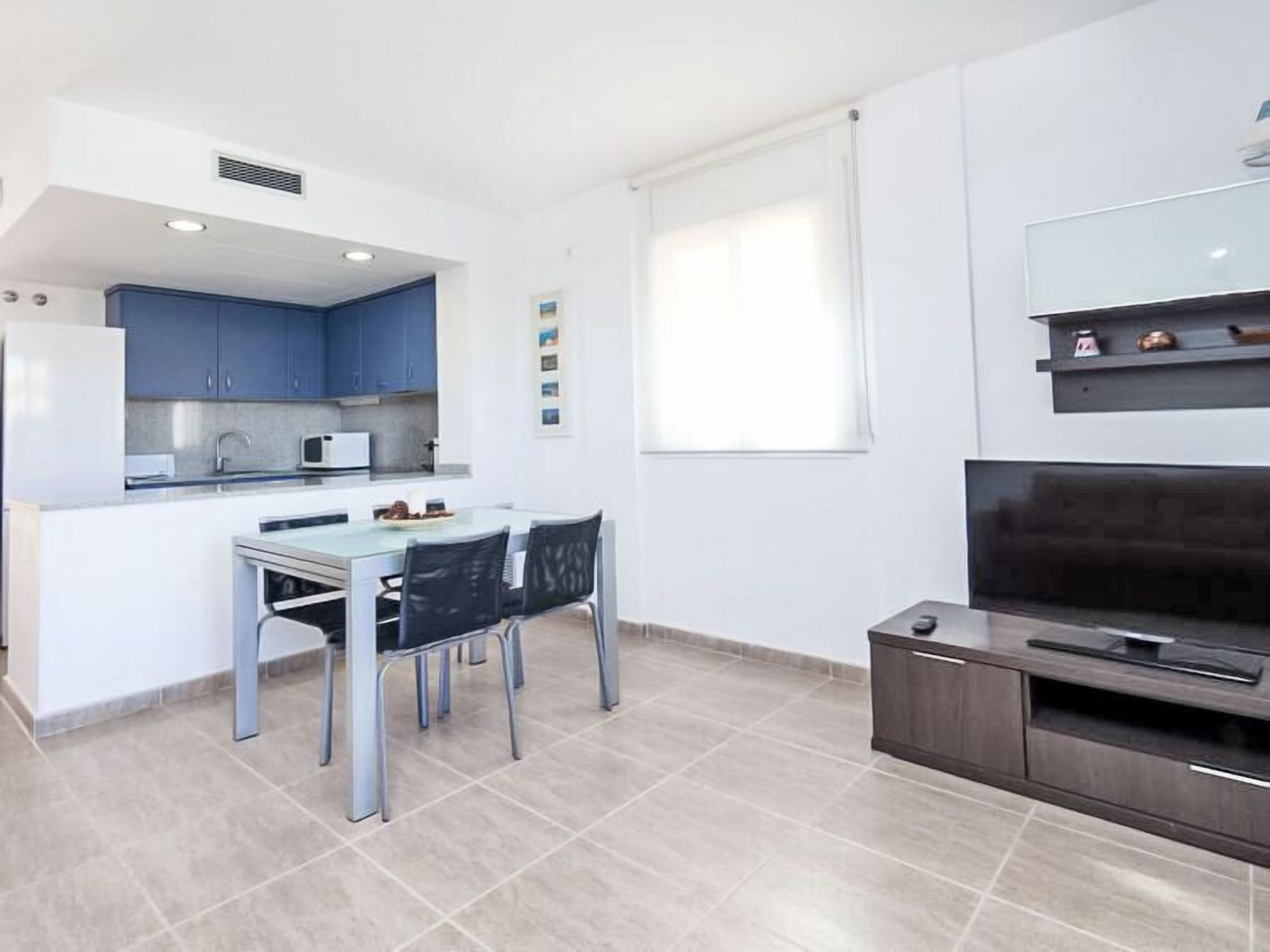 House, 4 Bedrooms, Terrace | Private kitchen