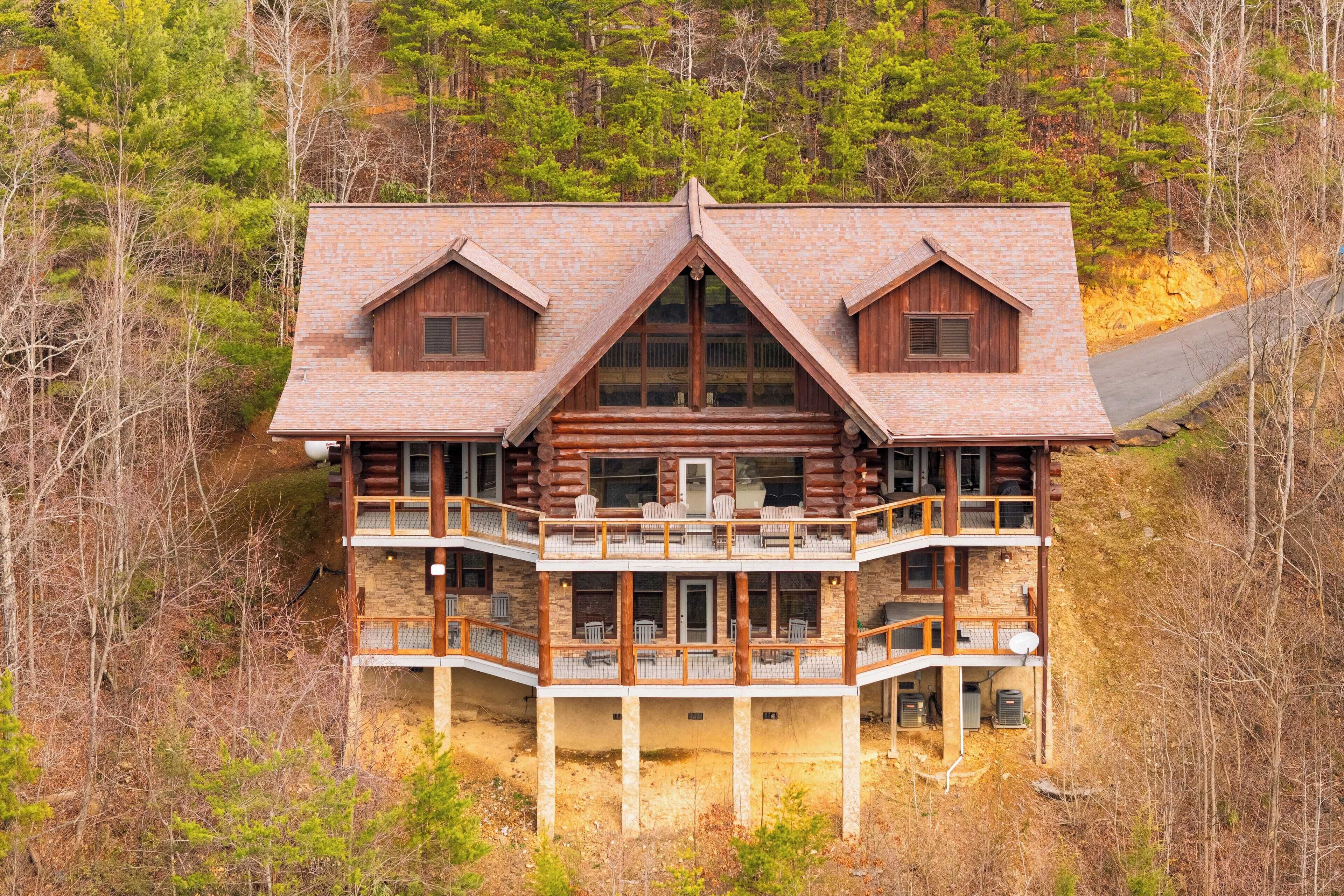 Casa (6 Bedrooms) | Vista frontal de la propiedad