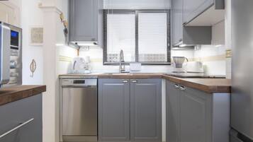 Casa, 2 dormitoris, terrassa | Cuina privada