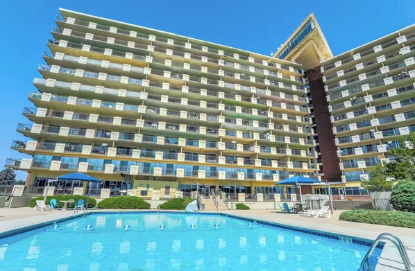 Piscine extérieure, piscine chauffée