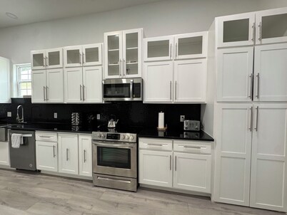 Fiesta House  3-bedroom house in Historic Downtown San Antonio