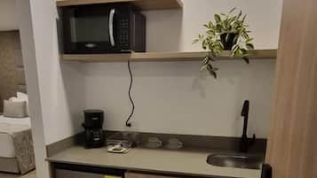 Microwave, oven, dishwasher