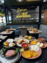 Desayuno de autoservicio incluido todos los días 