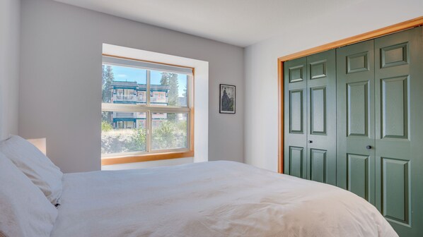 4 Schlafzimmer, Bügeleisen/Bügelbrett, kostenloses WLAN, Bettwäsche