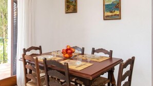 Nhà, 3 phòng ngủ | Khu ăn uống