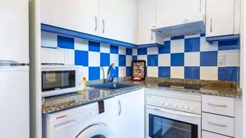 Casa, 3 habitaciones, terraza | Cocina privada