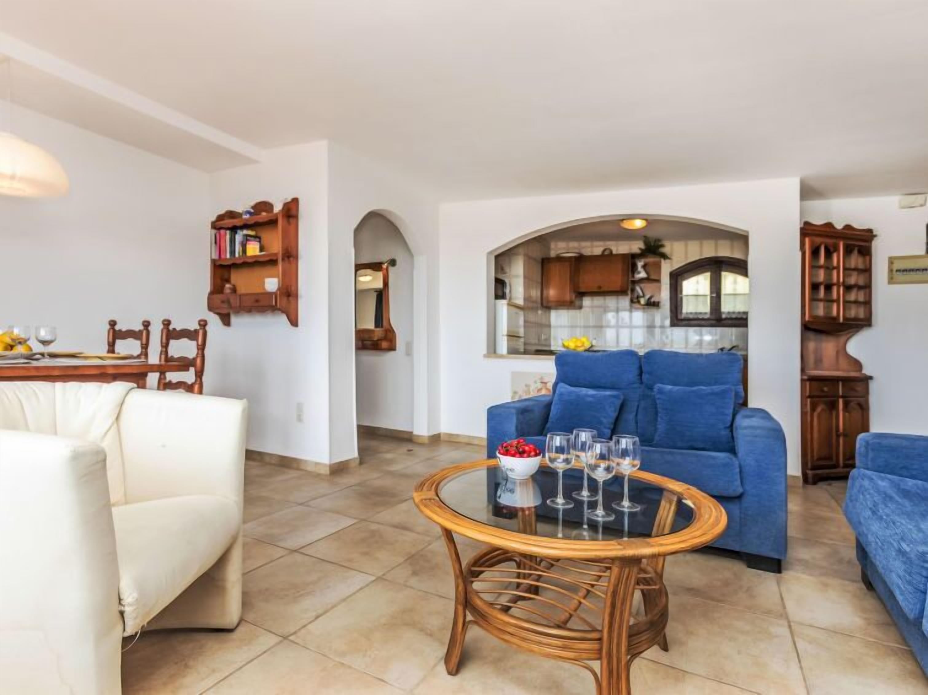 House, 3 Bedrooms | Living area