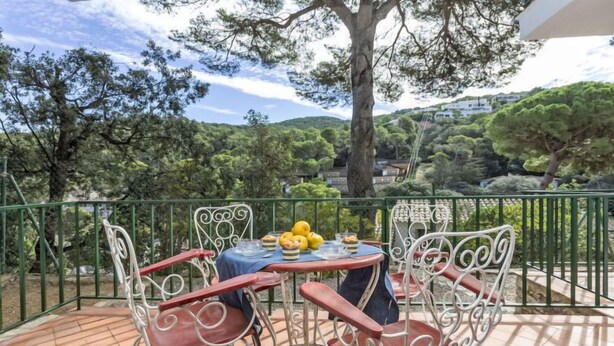 Outdoor dining - Global S'olivera Nº2 6611 (Begur)