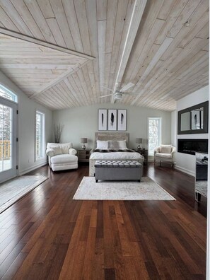 3 室のベッドルーム、アイロン / アイロン台、WiFi (無料)、ベッドシーツ