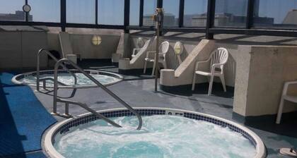 Ocean View Condo with balcony at Flagship Resort - Perfect Spring Break Getaway!