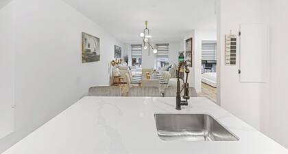 NEW Boho Downtown 10 BIG bedrooms