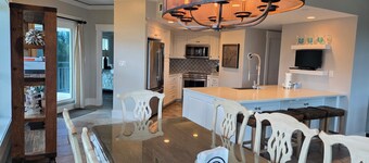 108 Windsor Place - Quiet Private Spacious Upscale Direct Oceanfront Condo