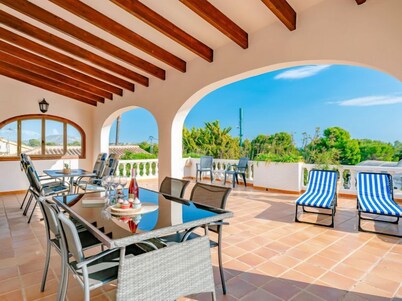 Global Gavrena - By Global Rental Holidays 6655