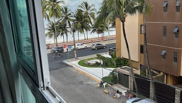 Laptop workspace, blackout drapes, iron/ironing board, free WiFi