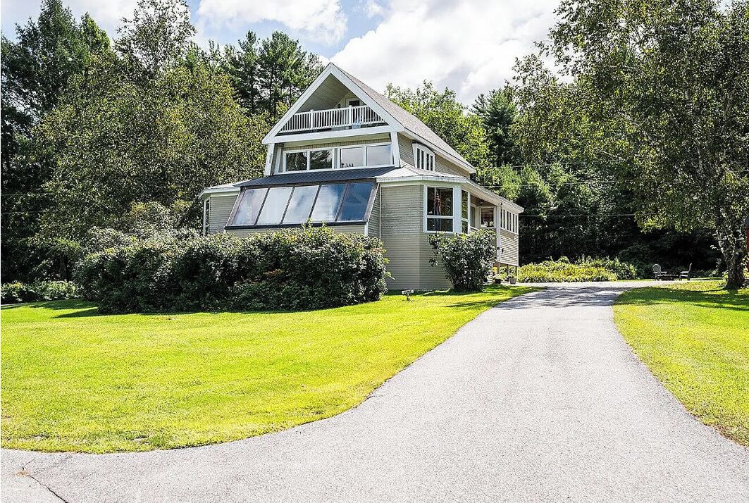 المنشأة م ن الخارج