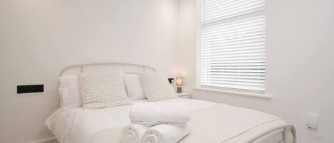 Schreibtisch, kostenloses WLAN, Bettwäsche