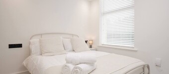Near Anfield | SofaBed & Mini Fridge | Parking