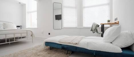 1 slaapkamer, een bureau, gratis wifi, beddengoed