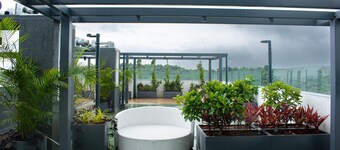 Cozy studio in marvelous Pune with AC, WiFi, Yashvantgad.