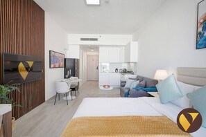 1 chambre, bureau, fer et planche à repasser, Wi-Fi