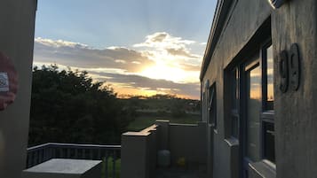 Appartement, 2 slaapkamers, roken, balkon | Uitzicht vanuit accommodatie