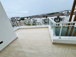 Property grounds - Beach Penthouse 7min Walk from Dominicus Beach (Dominicus)