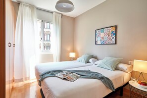 4 bedrooms, iron/ironing board, free WiFi, bed sheets