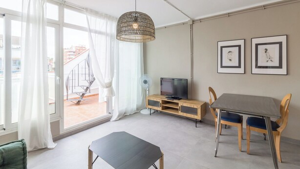 TV - Valles Atico · One bedroom apartment with terrace (Barcelona)
