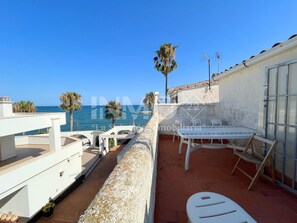 Outdoor dining - Gladiols IV - Three Bedroom House, Sleeps 6 (Cambrils)