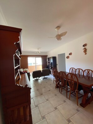 Interior - Enseada Malibu perto da praia, lazer e conforto! (Guarujá)