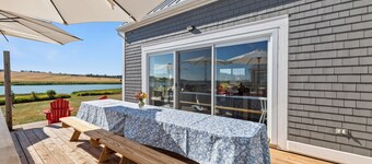 5 Bedroom Luxury Beach House at Cousins Seaside Cottage in Sea View PEI