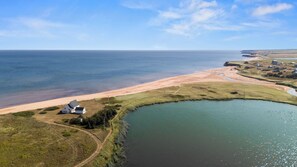 Solstolar och strandhanddukar