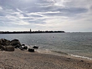 Beach nearby - Holiday apartment with air conditioning and terrace (Poreč)