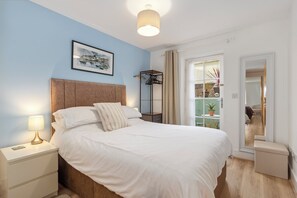 2 bedrooms, iron/ironing board, travel cot, WiFi