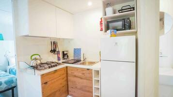 Frigorifero, piano cottura