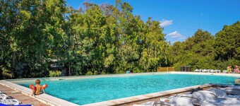 Mobilehome with air conditioning, terrace and pool