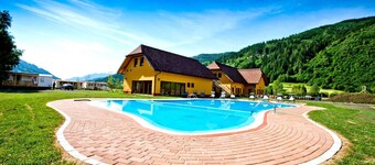 Casa mobile con aria condizionata, terrazza e piscina