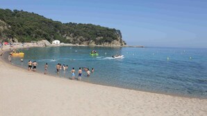Beach nearby - Mobilehome with air conditioning, terrace and pool (Lloret de Mar)