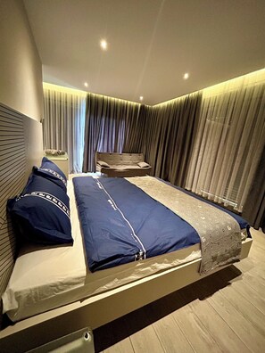 4 Schlafzimmer, Bügeleisen/Bügelbrett, WLAN, Bettwäsche