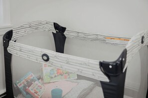 5 bedrooms, desk, iron/ironing board, travel cot