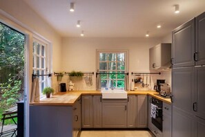 Fridge, oven, dishwasher