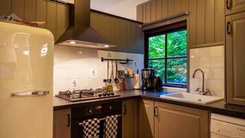Fridge, oven, dishwasher, dining tables