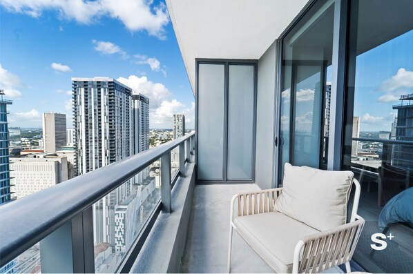 Standaard appartement, uitzicht op stad | Balkon