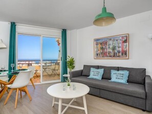 Maison, 2 chambres, terrasse | Coin séjour