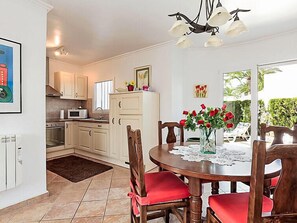 Huis, 4 slaapkamers, terras | Dineren