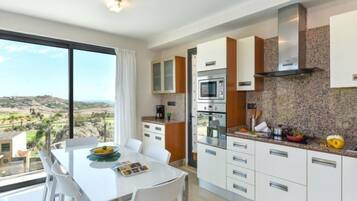 Villa, 4 Bedrooms, Terrace | Private kitchen