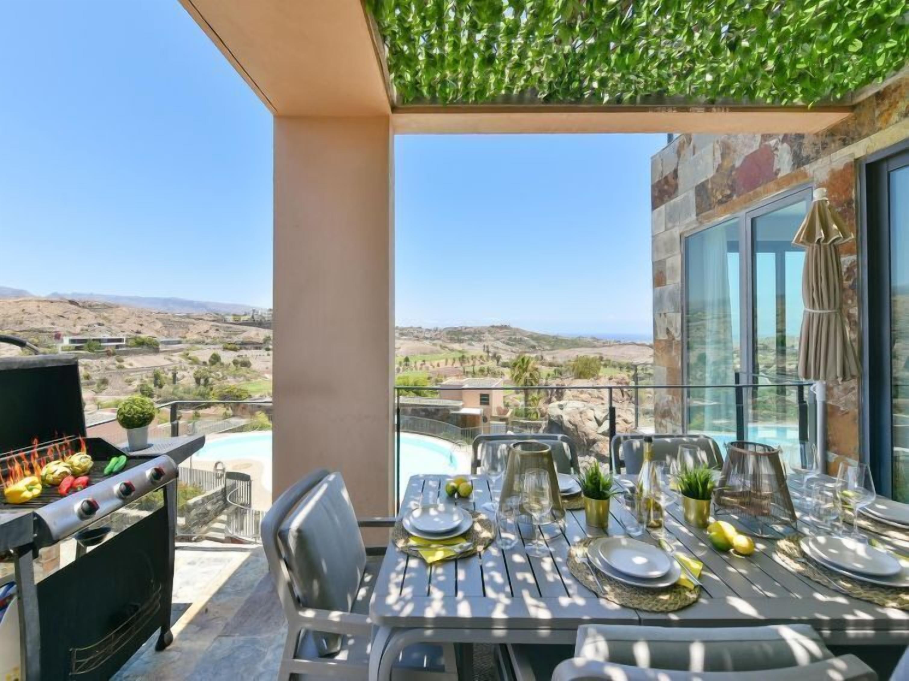 Villa, 4 Bedrooms, Terrace | Outdoor dining