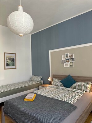 2 bedrooms, desk, iron/ironing board, free WiFi