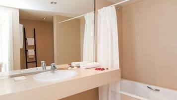 Villa, 3 Bedrooms | Bathroom